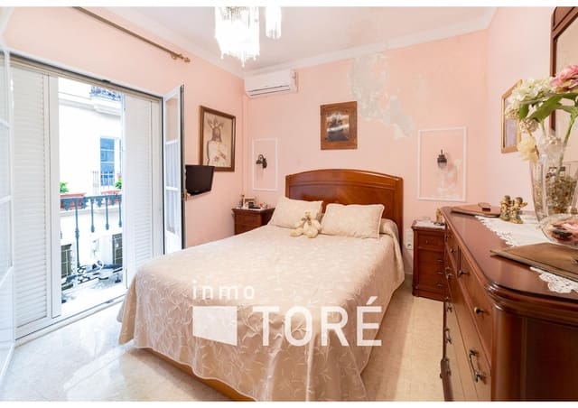 4 makuuhuone Omakotitalo myytävänä paikassa Centro Historico, Málaga kaupunki - 650 000 € (Ref: 9095383)