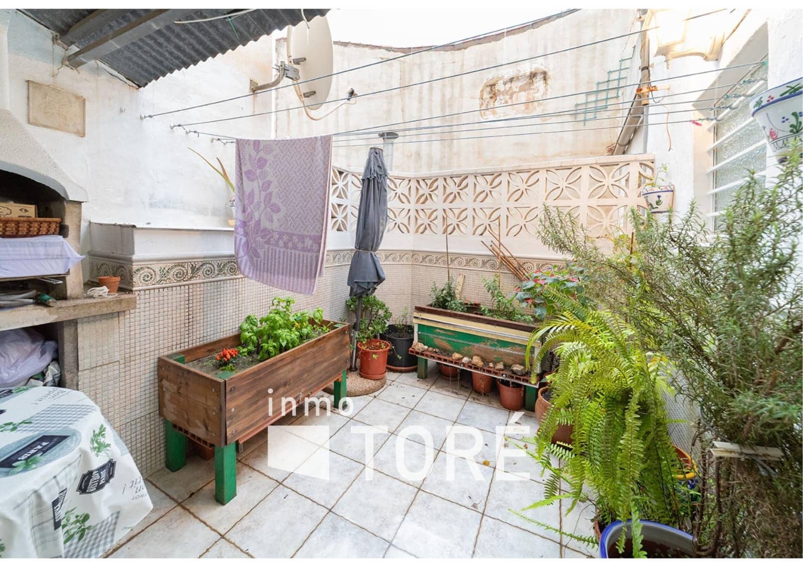 4 soveværelse Byhus til salg i Malaga by - € 650.000 (Ref: 9095383)