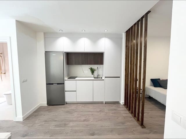 1 soveværelse Penthouse til salg i Málaga by - € 295.000 (Ref: 9099259)