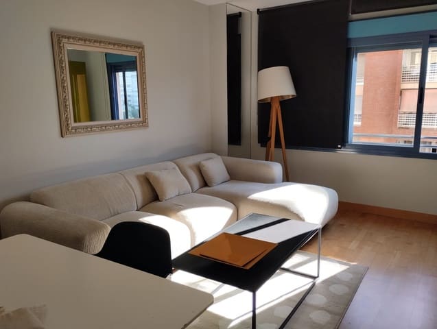 2 soveværelse Lejlighed til salg i Málaga by med garage - € 445.000 (Ref: 9112494)