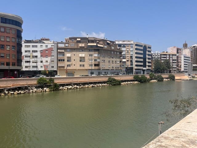 4 soveværelse Lejlighed til salg i Málaga by - € 564.000 (Ref: 9125223)