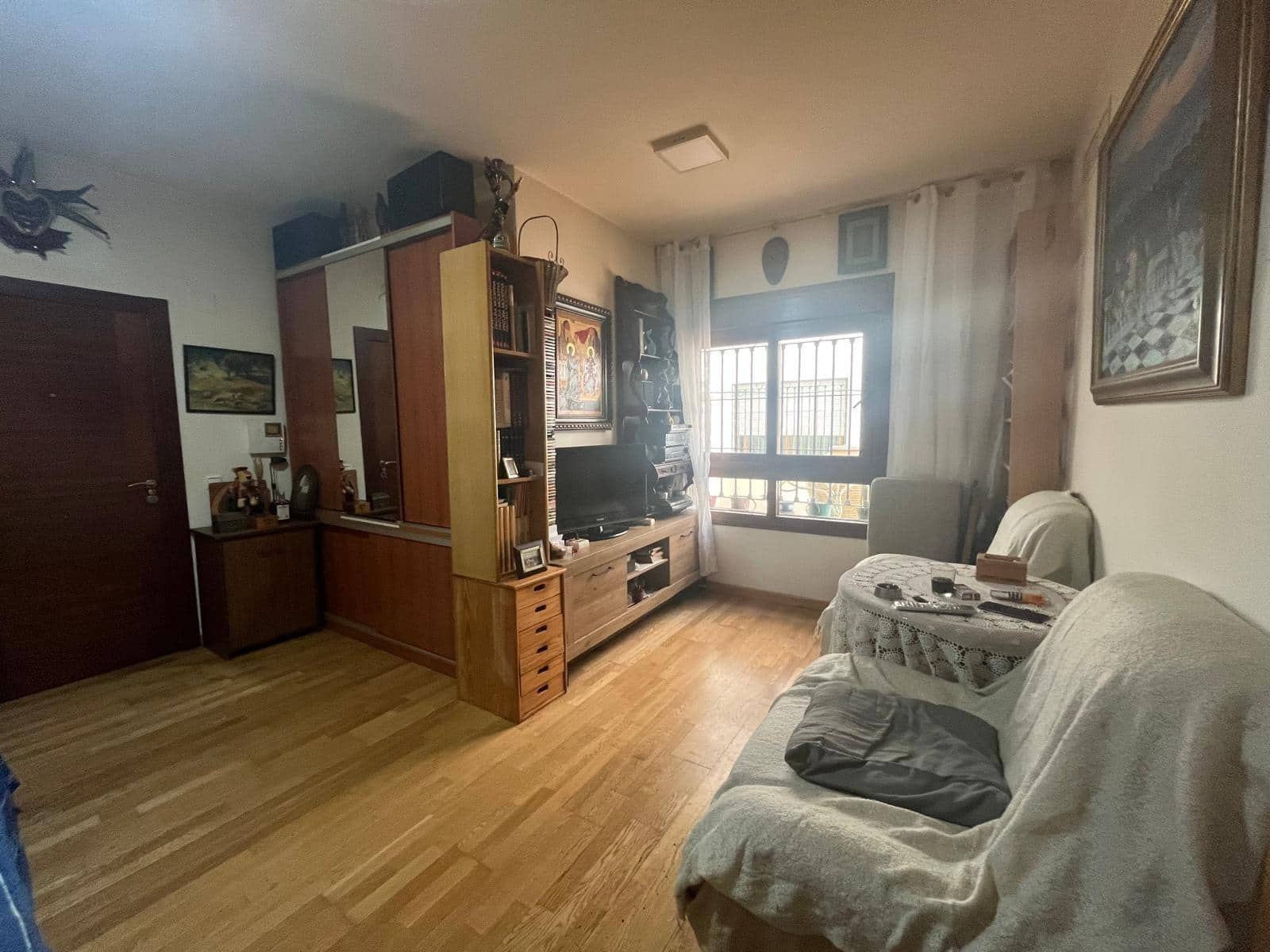 1 bedroom Flat for rent in Malaga city with pool - € 1,000 (Ref: 9147337)