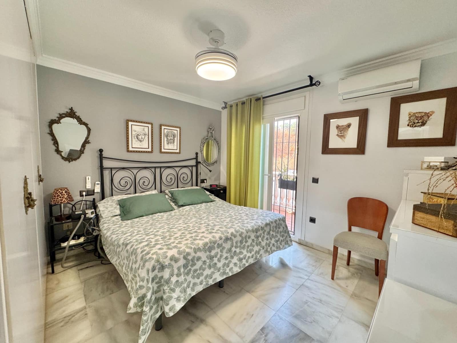 3 sovrum Radhus till salu i Malaga stad med garage - 575 000 € (Ref: 9165922)