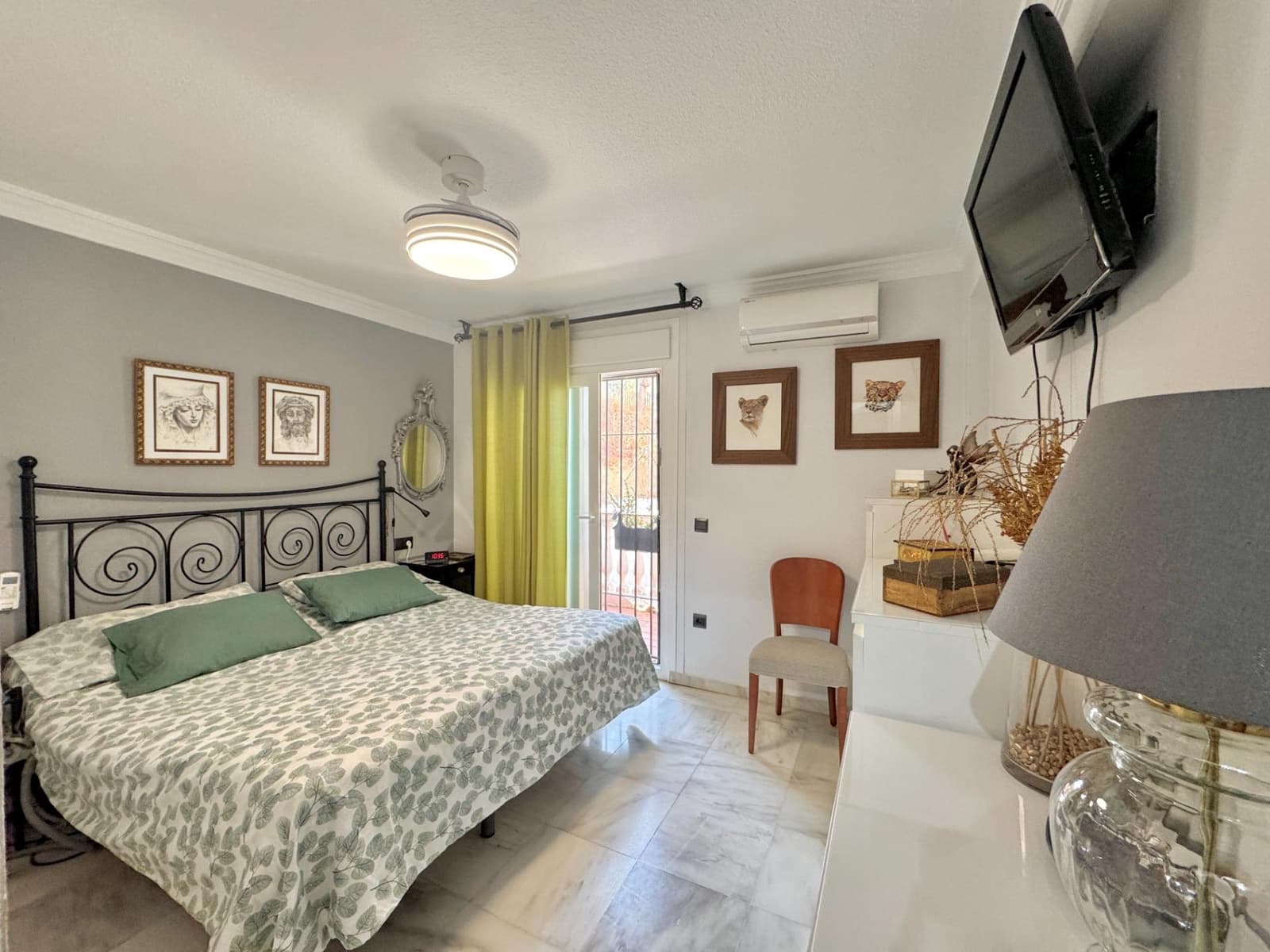 3 sovrum Radhus till salu i Malaga stad med garage - 575 000 € (Ref: 9165922)