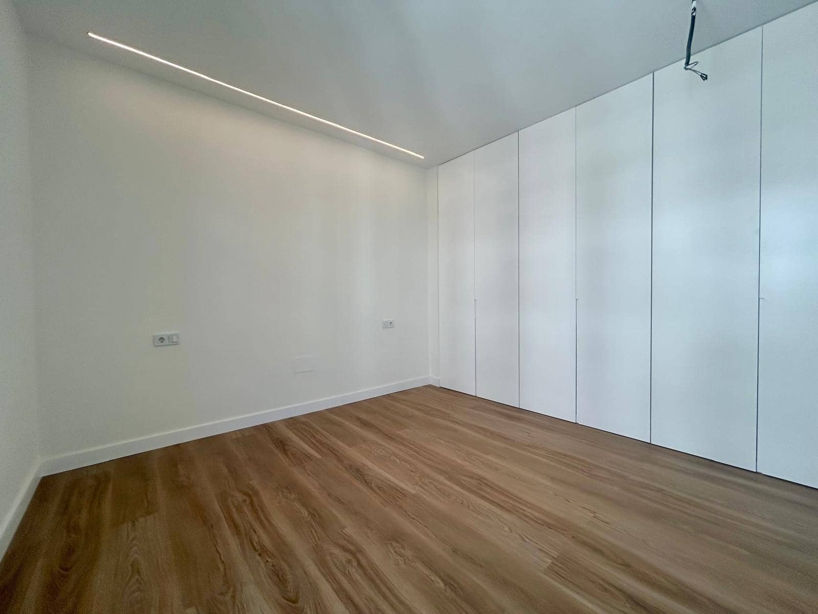 3 bedroom Flat for sale in Malaga city - € 735,000 (Ref: 9198531)