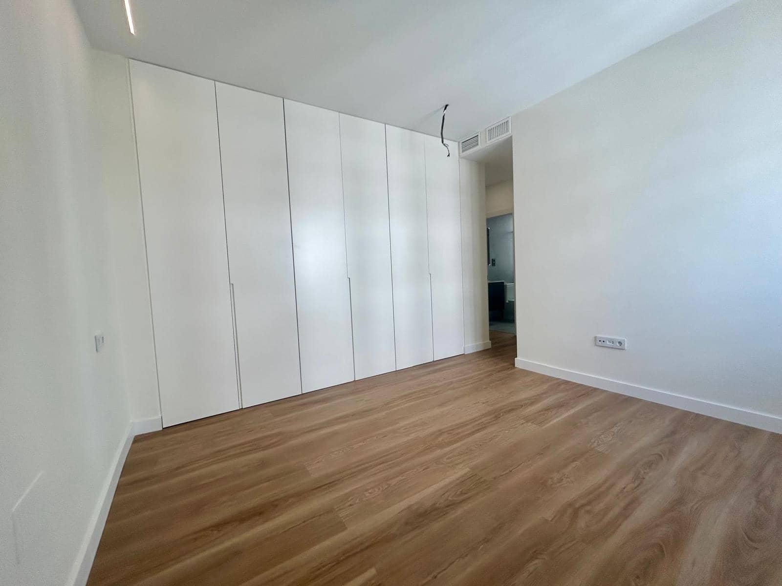 3 bedroom Flat for sale in Malaga city - € 735,000 (Ref: 9198531)