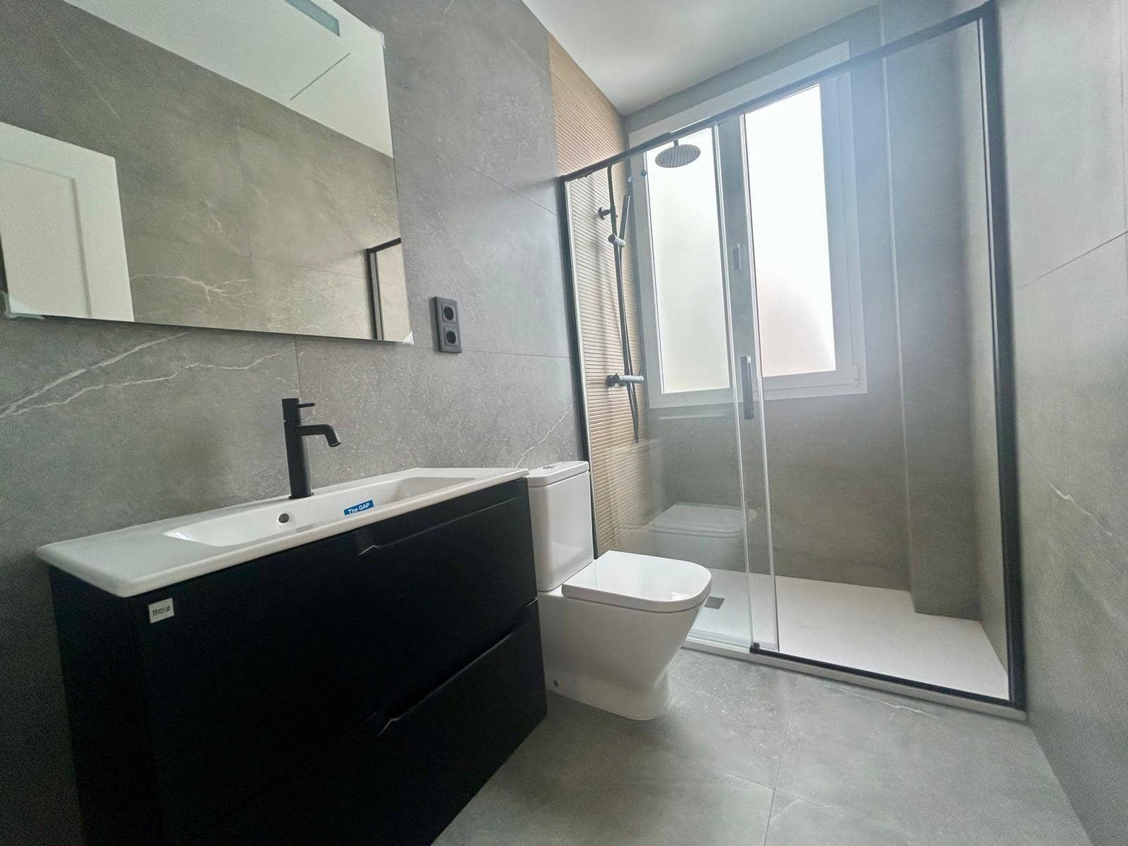 3 bedroom Flat for sale in Malaga city - € 735,000 (Ref: 9198531)