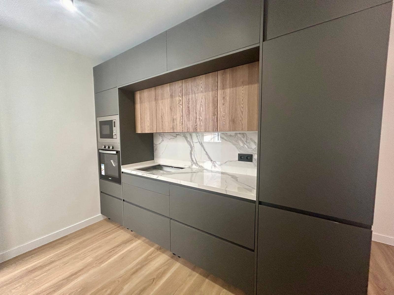 3 bedroom Flat for sale in Malaga city - € 735,000 (Ref: 9198531)