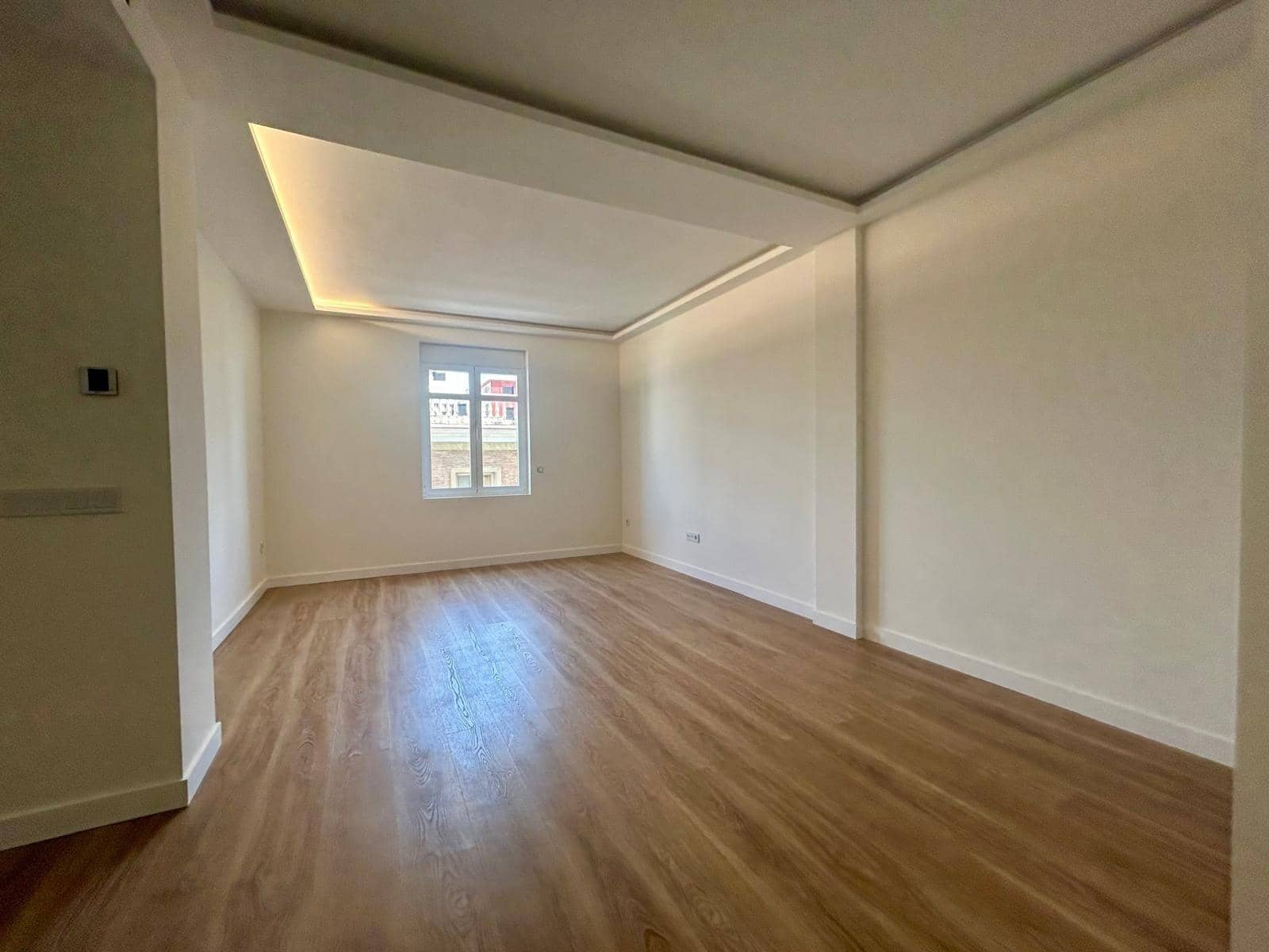 3 bedroom Flat for sale in Malaga city - € 735,000 (Ref: 9198531)