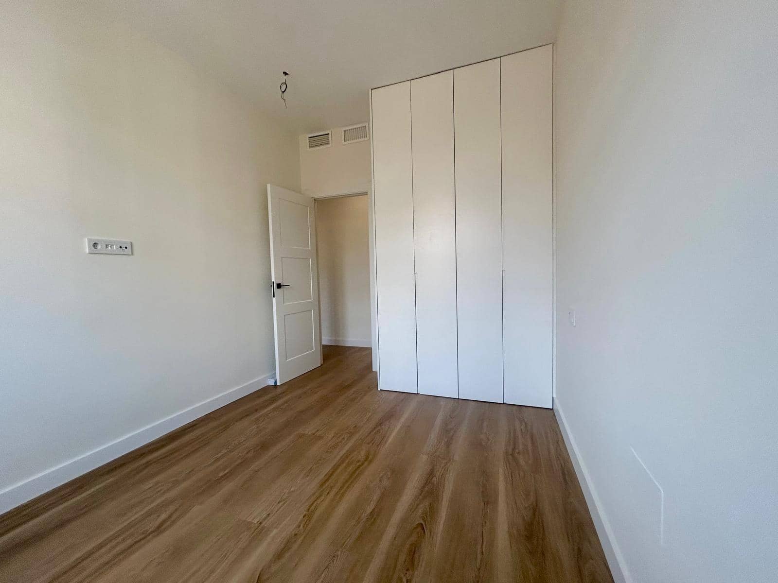 3 bedroom Flat for sale in Malaga city - € 735,000 (Ref: 9198531)