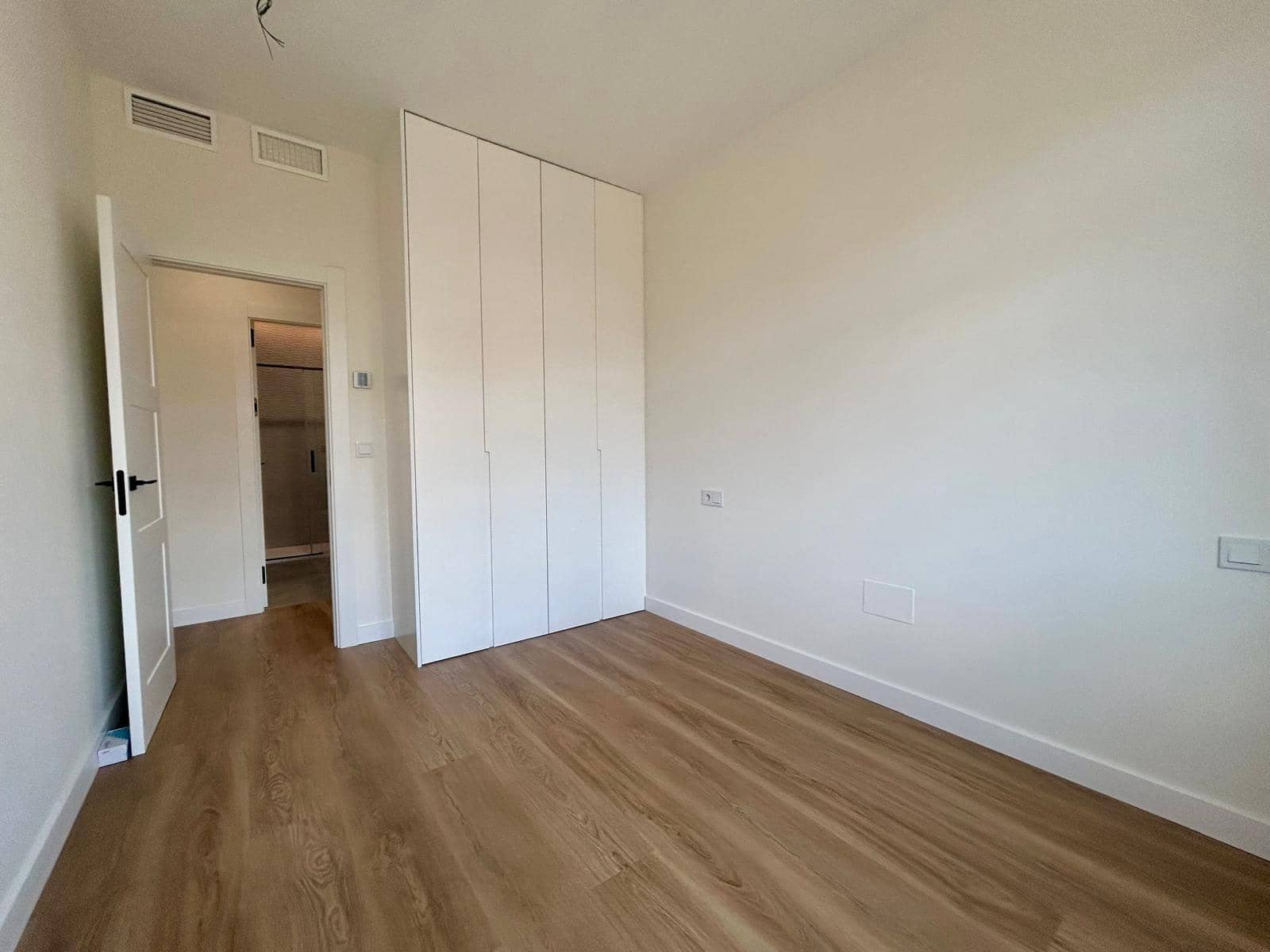 3 bedroom Flat for sale in Malaga city - € 735,000 (Ref: 9198531)