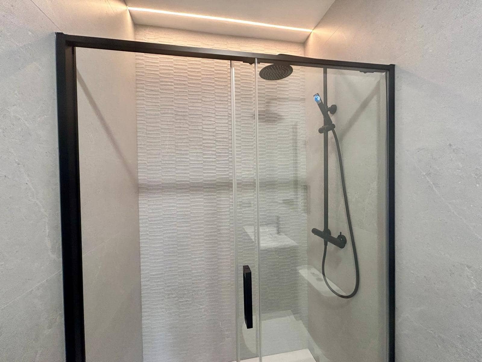 3 bedroom Flat for sale in Malaga city - € 735,000 (Ref: 9198531)