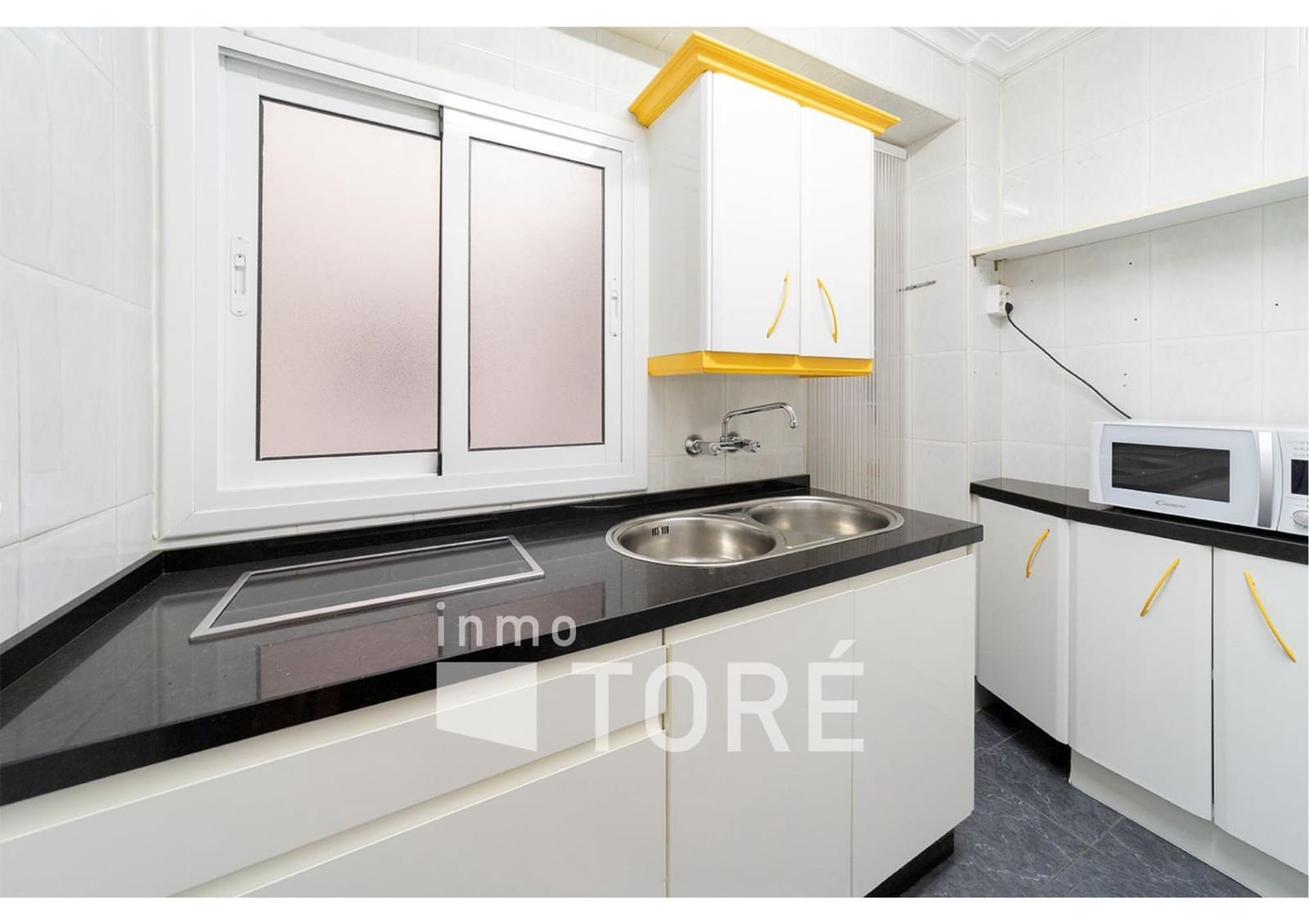 Piso de 3 habitaciones en Málaga ciudad en venta con garaje - 246.000 € (Ref: 9204748)