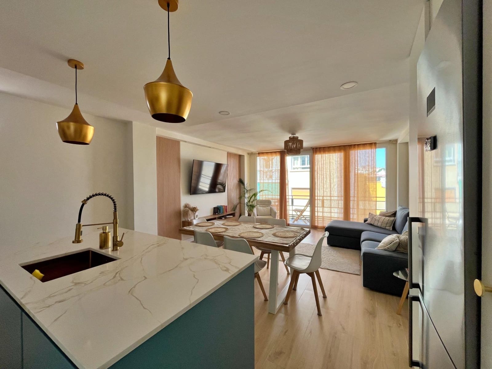 3 soveværelse Lejlighed til leje i Malaga by - € 1.900 (Ref: 9208467)