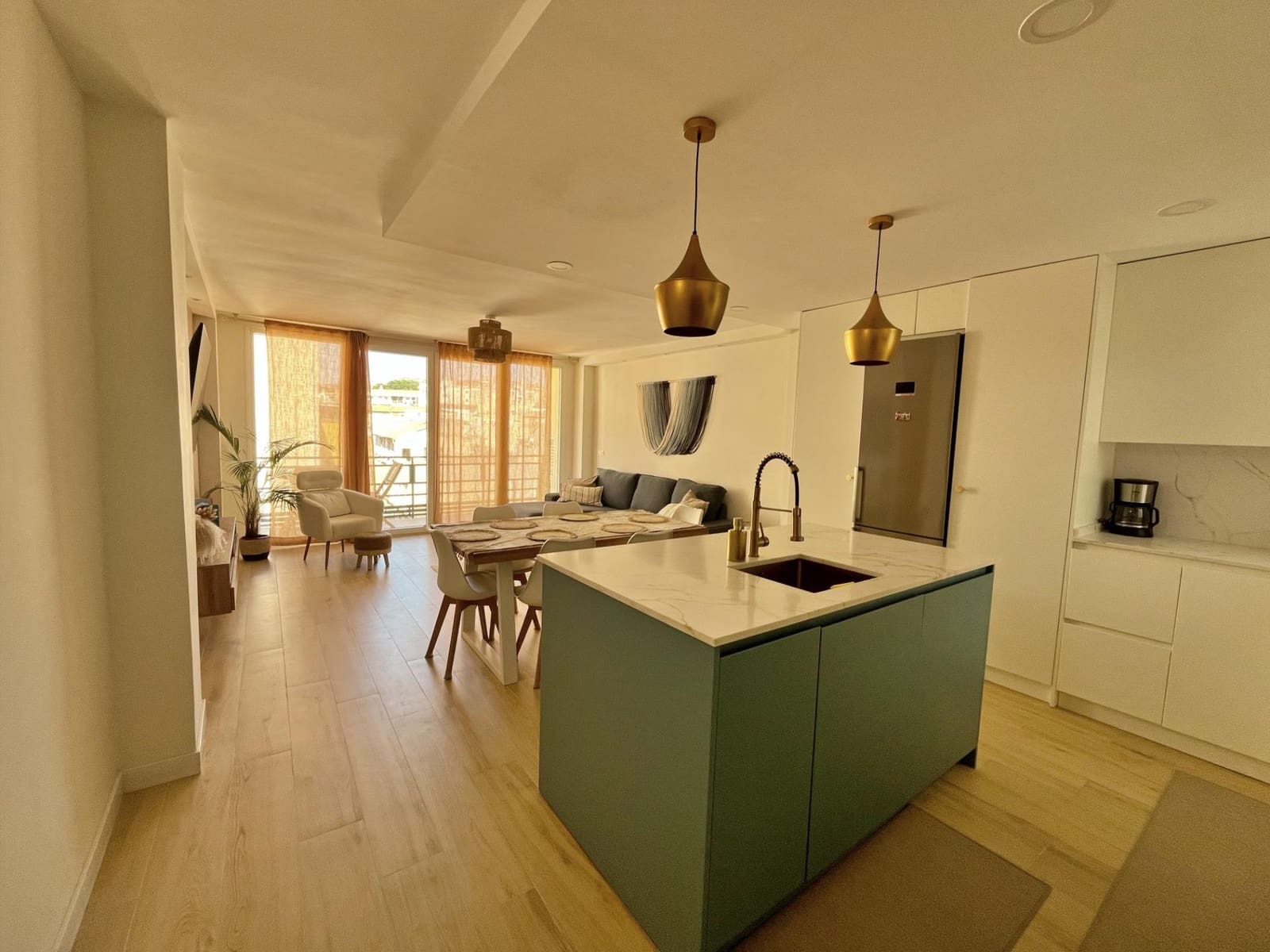 3 soveværelse Lejlighed til leje i Malaga by - € 1.900 (Ref: 9208467)