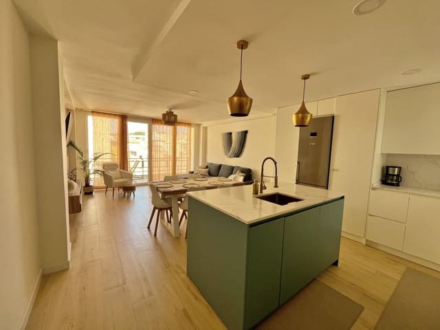 3 sypialnia Mieszkanie do wynajęcia w La Victoria, Miasto Málaga - 1 900 € (Ref: 9208467)