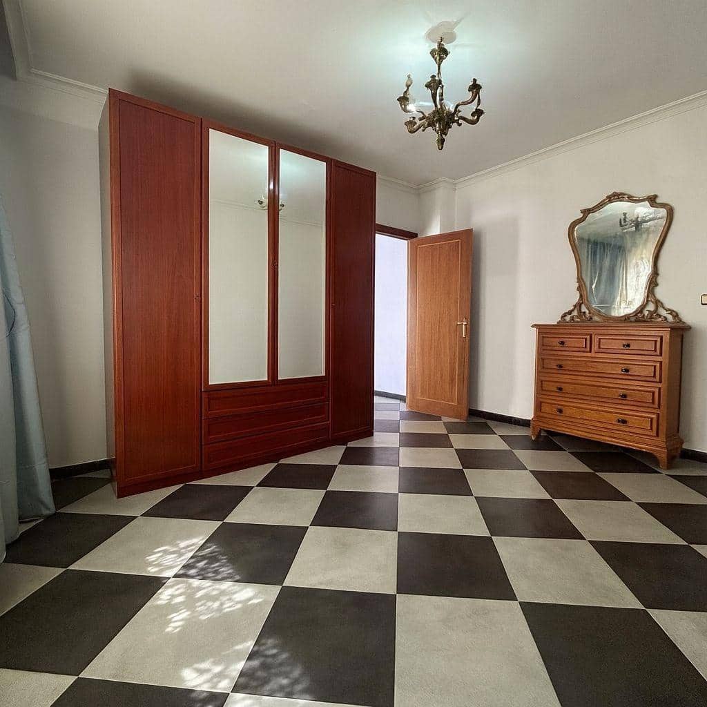 4 sovrum Hus till salu i Malaga stad - 400 000 € (Ref: 9226910)