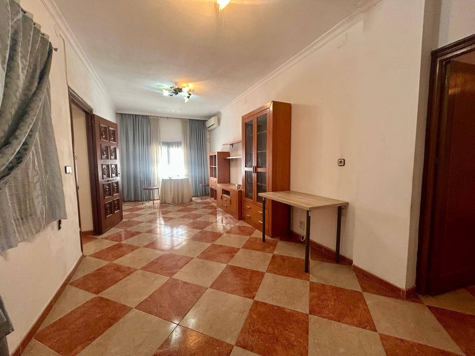 4 sovrum Hus till salu i Malaga stad - 400 000 € (Ref: 9226910)