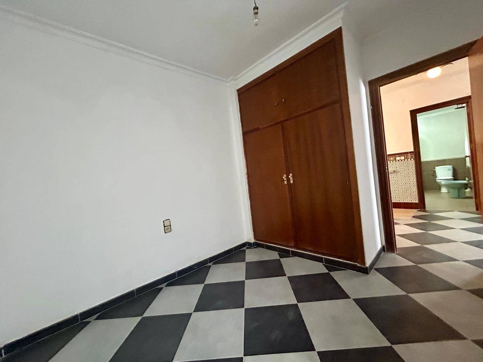 4 sovrum Hus till salu i Malaga stad - 400 000 € (Ref: 9226910)