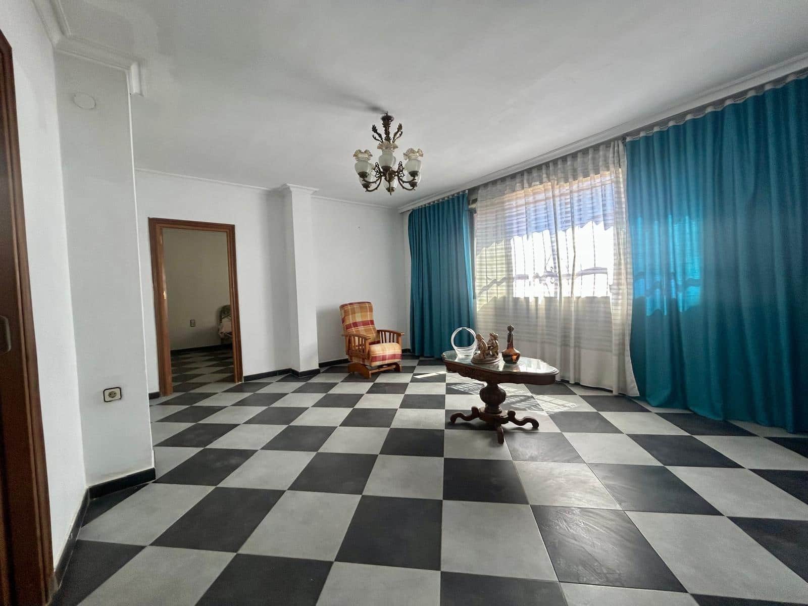 4 sovrum Hus till salu i Malaga stad - 400 000 € (Ref: 9226910)