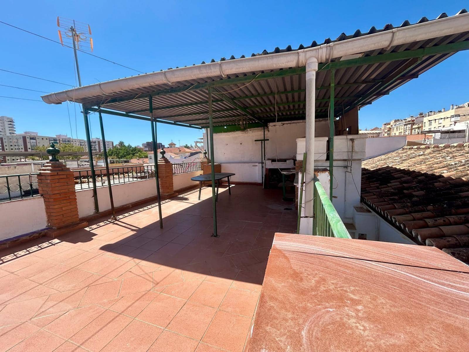 4 sovrum Hus till salu i Malaga stad - 400 000 € (Ref: 9226910)