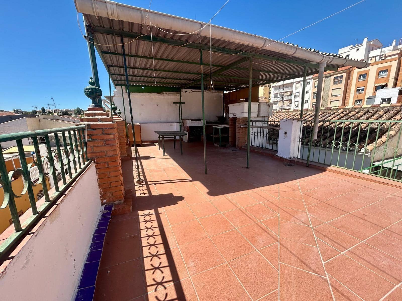 4 sovrum Hus till salu i Malaga stad - 400 000 € (Ref: 9226910)
