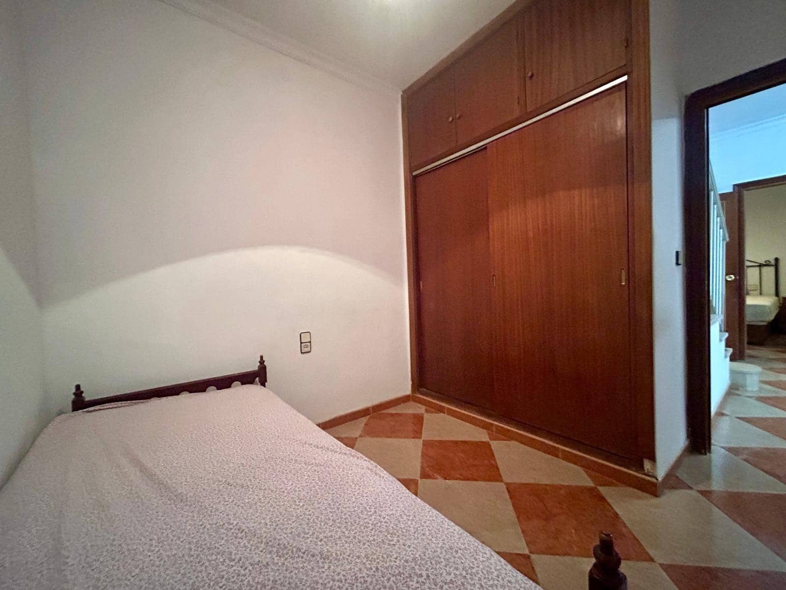 4 sypialnia Dom na sprzedaż w Miasto Malaga - 310 000 € (Ref: 9226910)