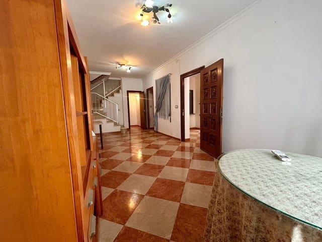 4 sypialnia Dom na sprzedaż w Miasto Málaga - 310 000 € (Ref: 9226910)