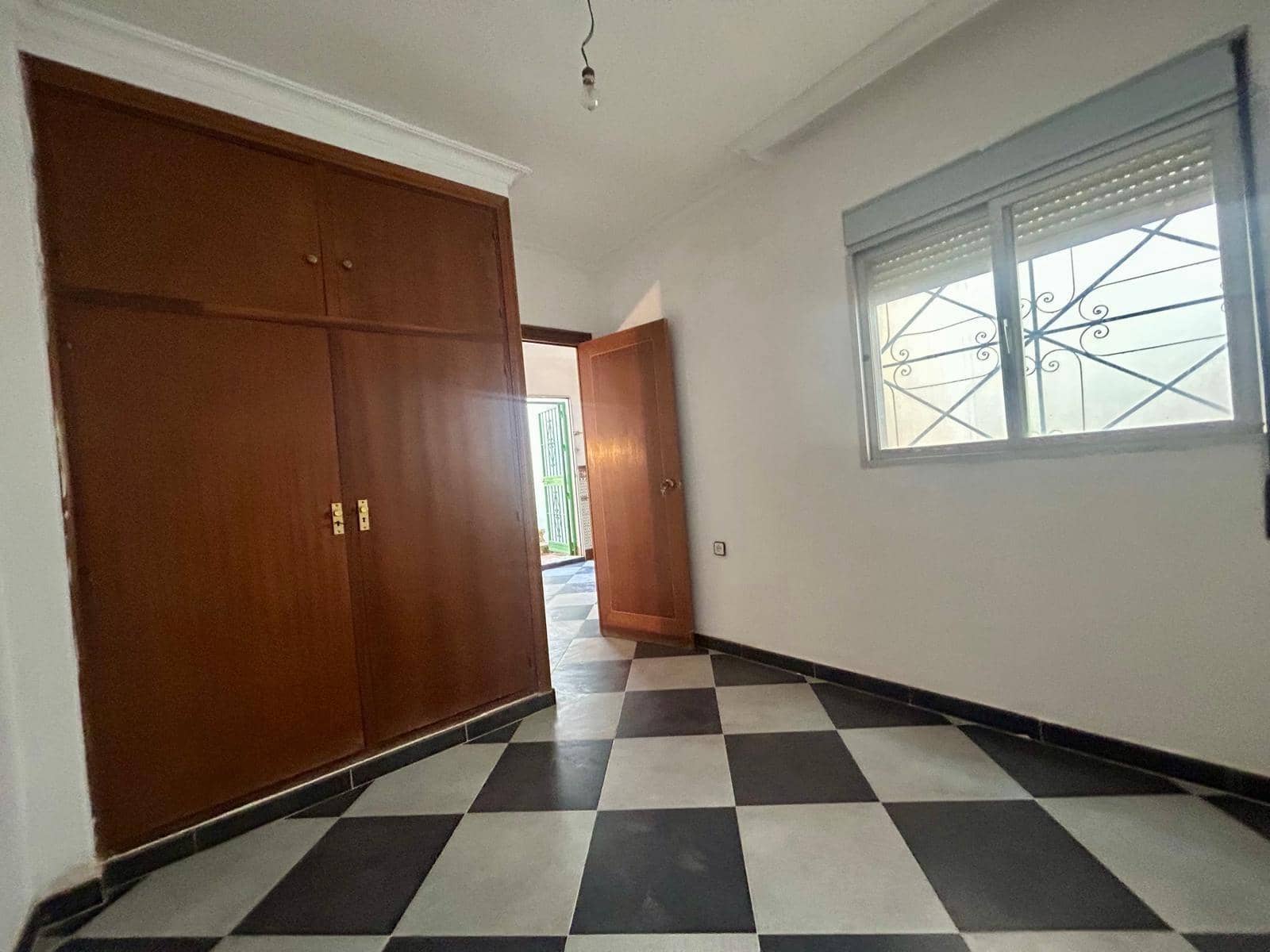4 sypialnia Dom na sprzedaż w Miasto Malaga - 310 000 € (Ref: 9226910)