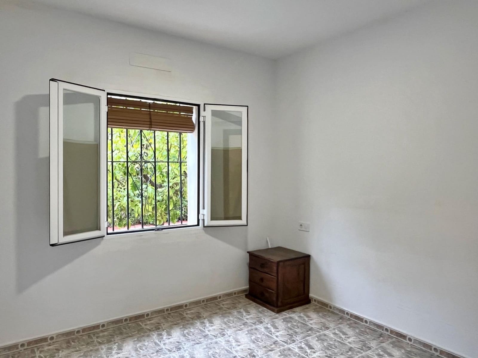 3 bedroom Flat for sale in Malaga city - € 267,000 (Ref: 9236680)