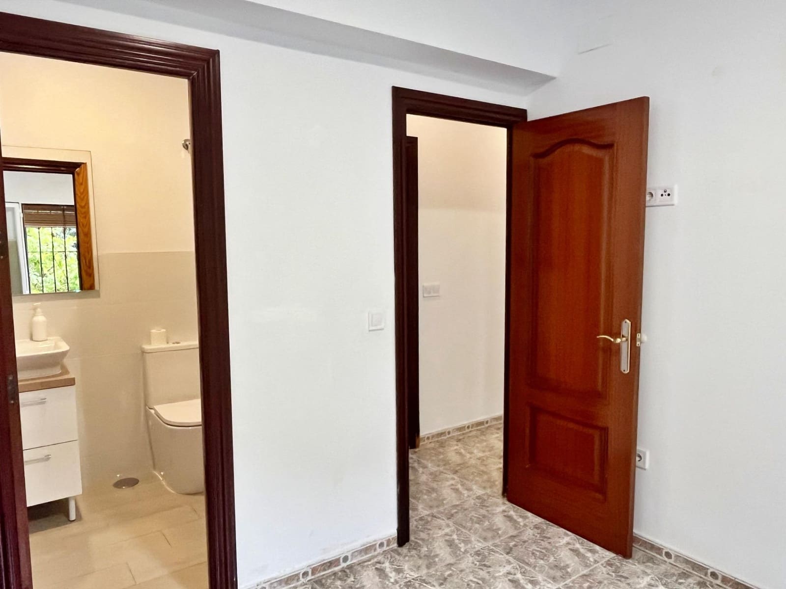 3 bedroom Flat for sale in Malaga city - € 267,000 (Ref: 9236680)