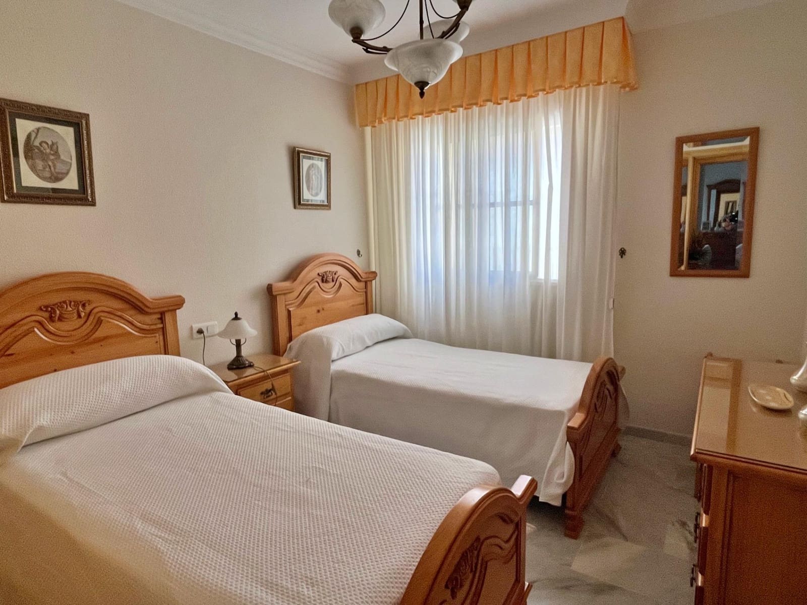 2 bedroom Flat for rent in Torre del Mar with pool garage - € 900 (Ref: 9236681)