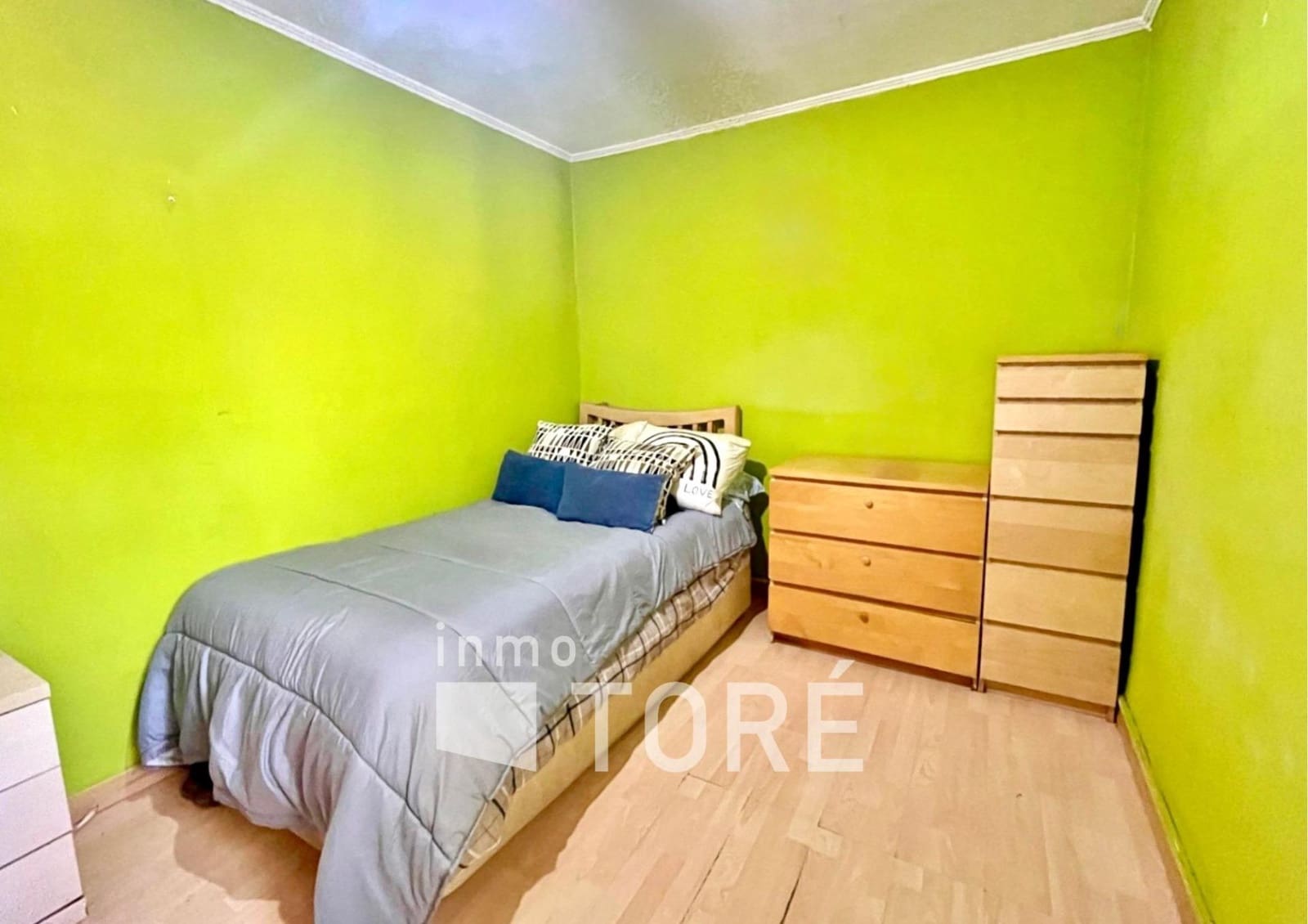 Piso de 3 habitaciones en Málaga ciudad en venta - 195.000 € (Ref: 9269952)