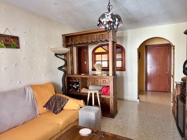 Piso de 2 habitaciones en Rincón de la Victoria en venta con piscina - 270.000 € (Ref: 9287696)