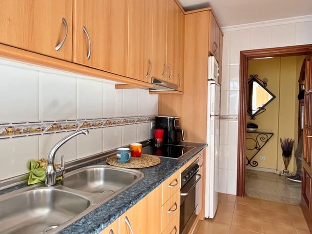 Piso de 2 habitaciones en Rincón de la Victoria en venta con piscina - 270.000 € (Ref: 9287696)