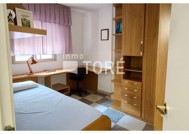 4 soveværelse Lejlighed til salg i Los Guindos, Málaga by med garage - € 425.000 (Ref: 9295512)