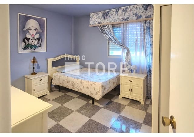 4 soveværelse Lejlighed til salg i Los Guindos, Málaga by med garage - € 425.000 (Ref: 9295512)