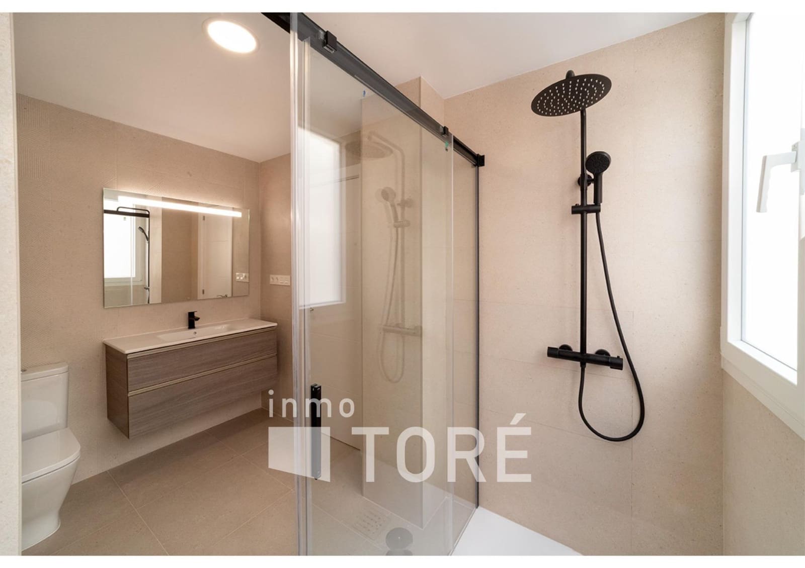 3 slaapkamer Flat te koop in Malaga stad - € 430.000 (Ref: 9311058)