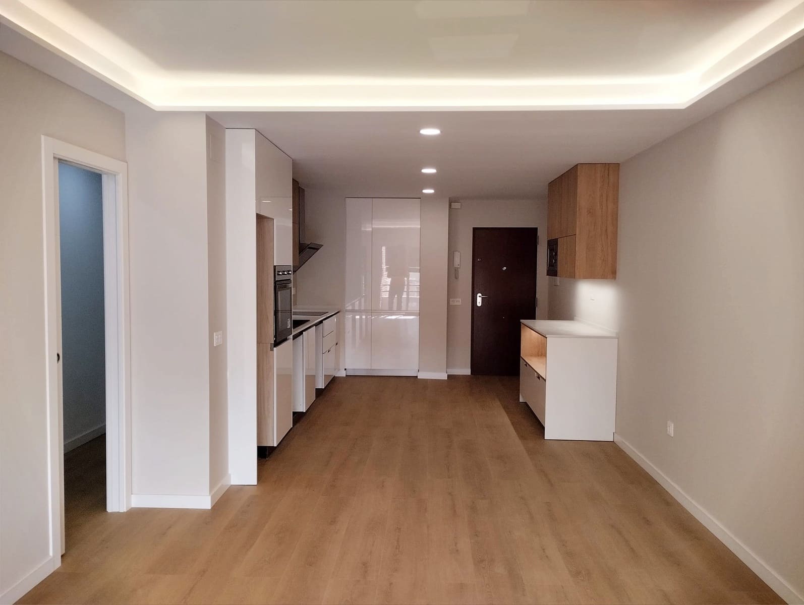 3 slaapkamer Flat te koop in Malaga stad - € 430.000 (Ref: 9311058)