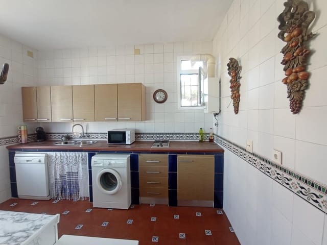 3 soverom Leilighet til leie i Málaga by - € 1 250 (Ref: 9322054)