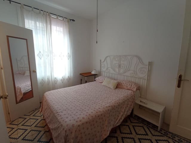 3 soverom Leilighet til leie i Málaga by - € 1 250 (Ref: 9322054)