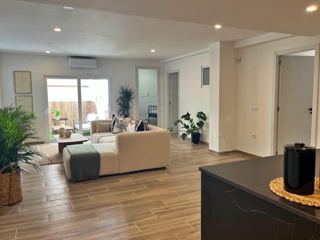 2 soveværelse Lejlighed til salg i Málaga by - € 359.000 (Ref: 9326637)