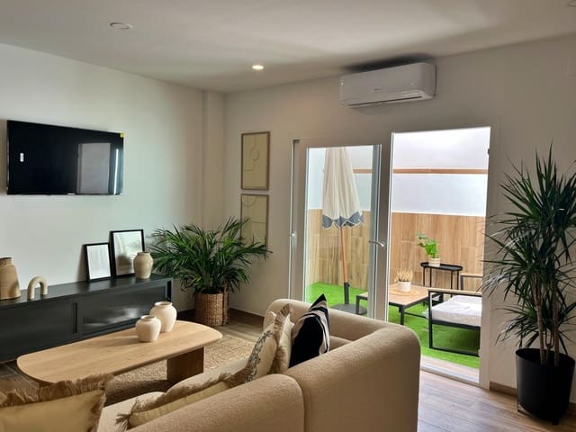 2 soveværelse Lejlighed til salg i Málaga by - € 359.000 (Ref: 9326637)