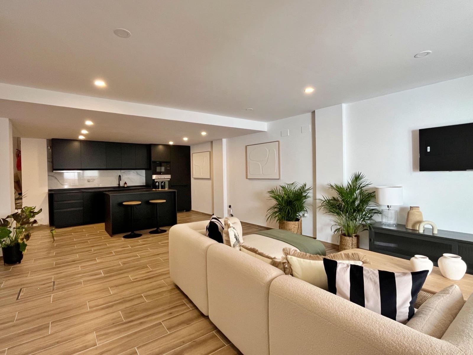 2 soveværelse Lejlighed til salg i Malaga by - € 359.000 (Ref: 9326637)