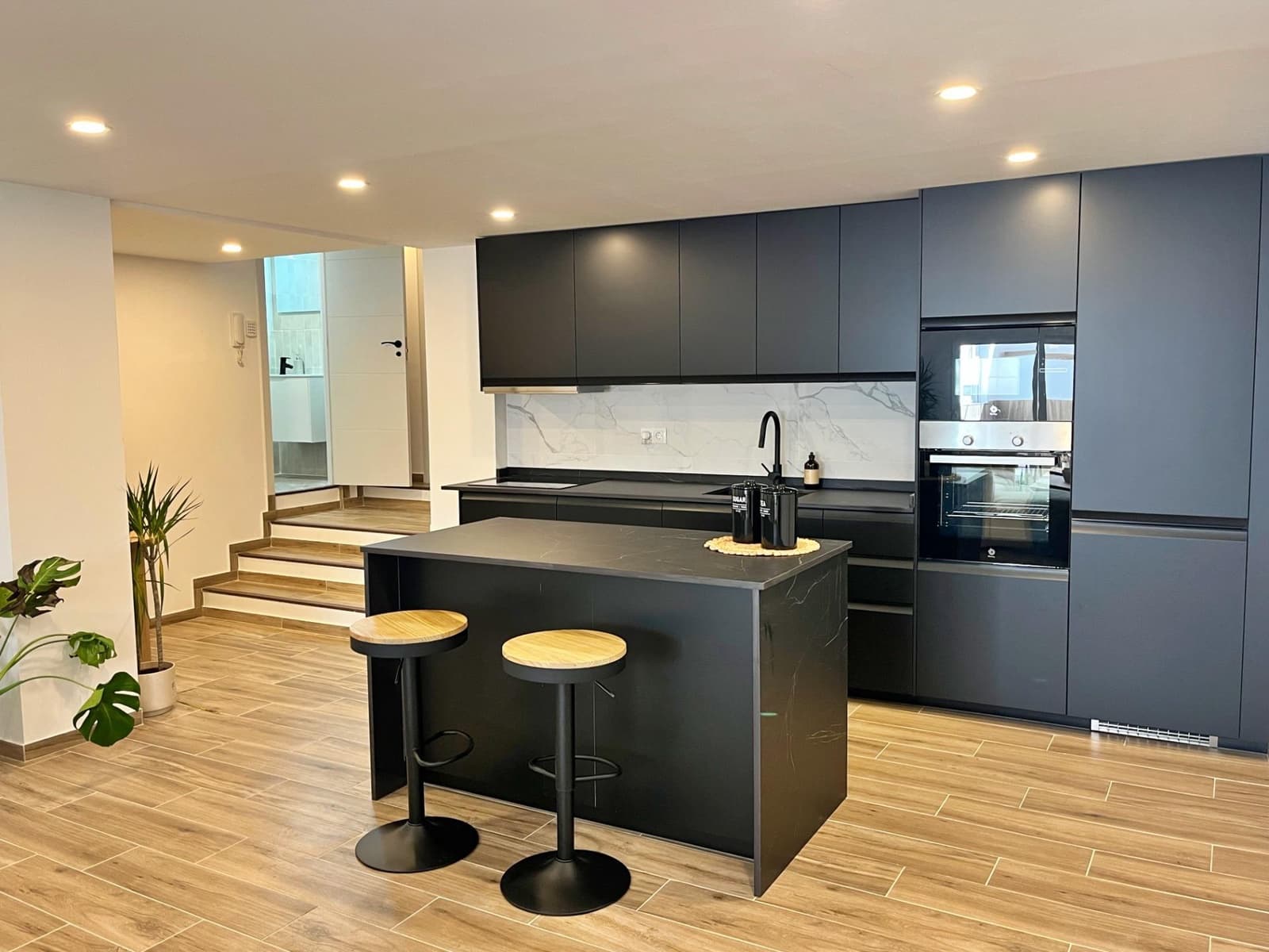 2 soveværelse Lejlighed til salg i Malaga by - € 359.000 (Ref: 9326637)