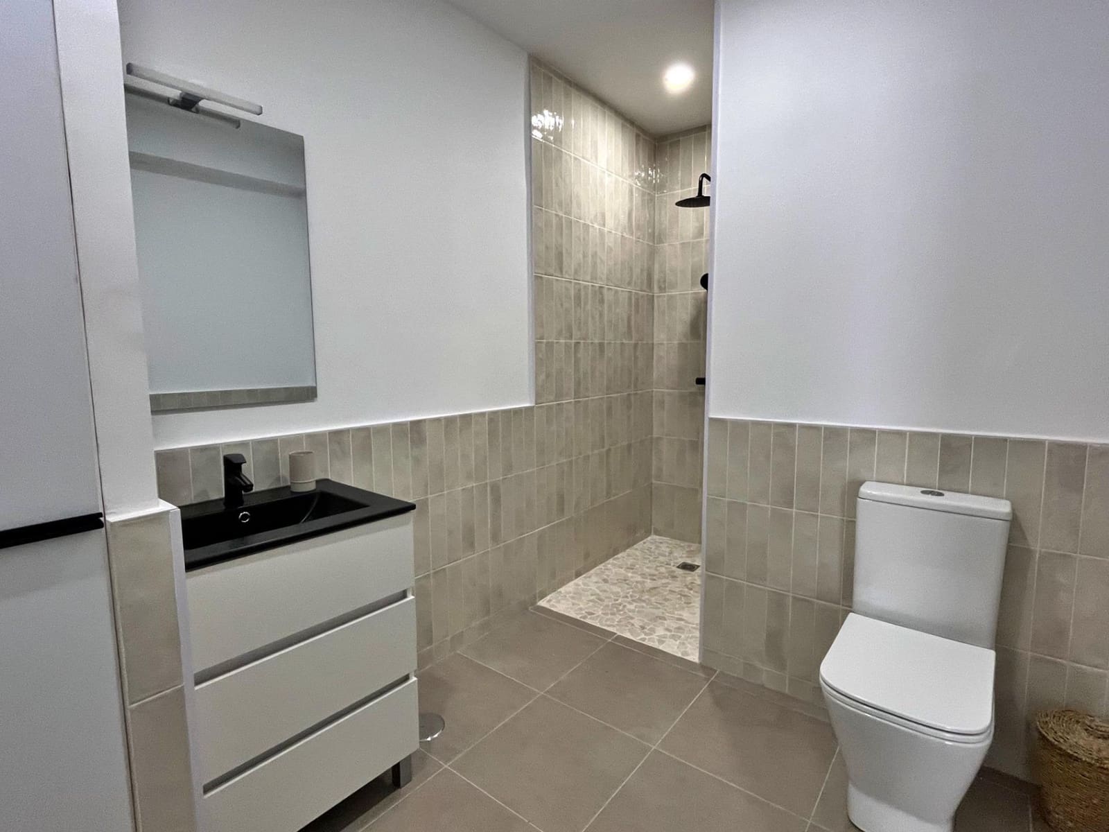 2 soveværelse Lejlighed til salg i Malaga by - € 359.000 (Ref: 9326637)