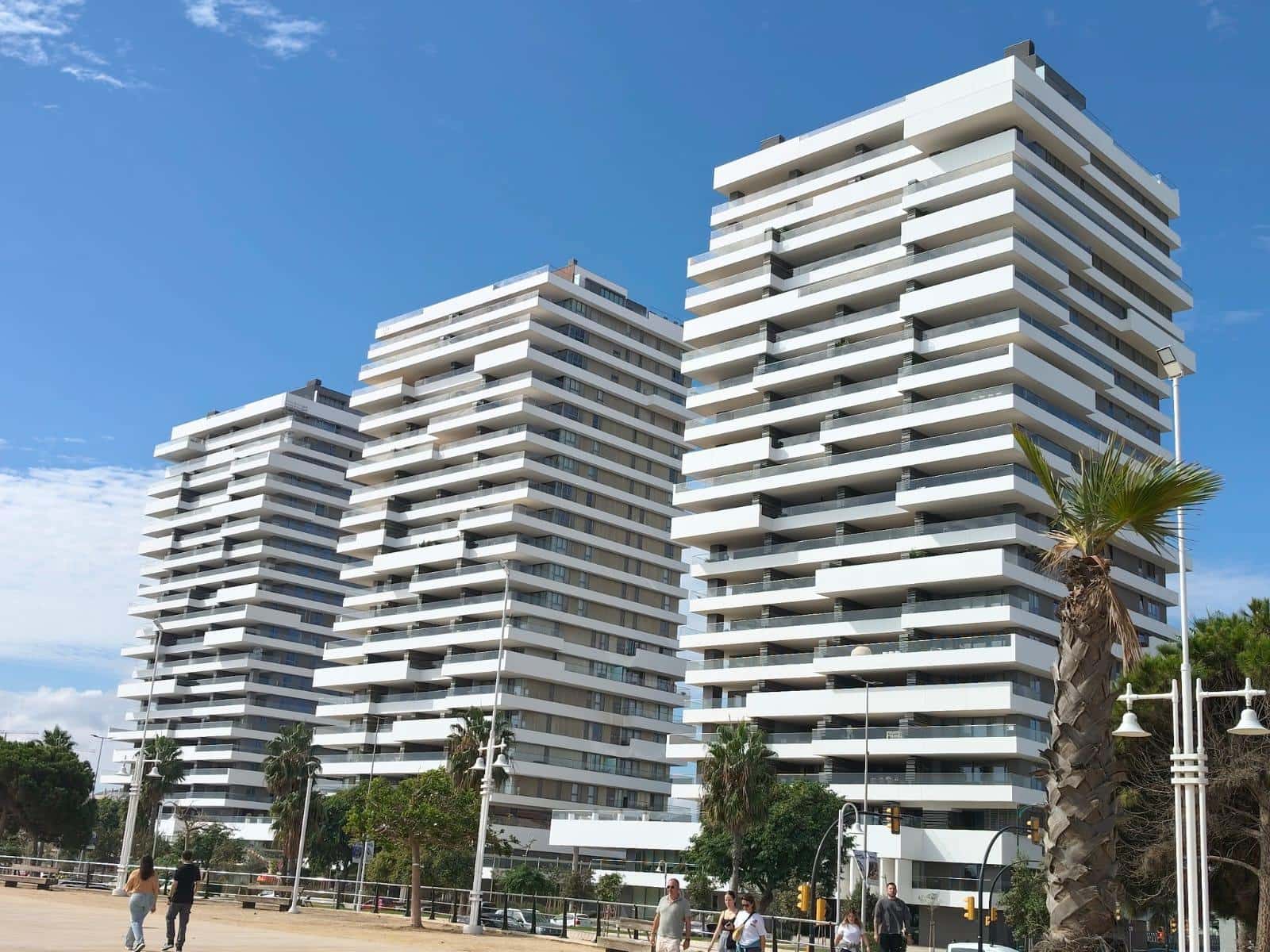 3 bedroom Flat for sale in Malaga city with pool garage - € 2,600,000 (Ref: 9338461)