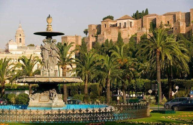 Studio til leje i Malaga by med garage - € 900 (Ref: 9374607)