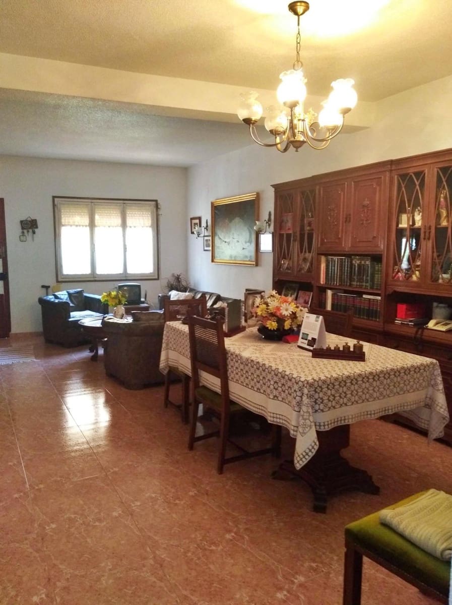 3 makuuhuone Rivitalo myytävänä paikassa Malaga kaupunki - 375 000 € (Ref: 9382720)