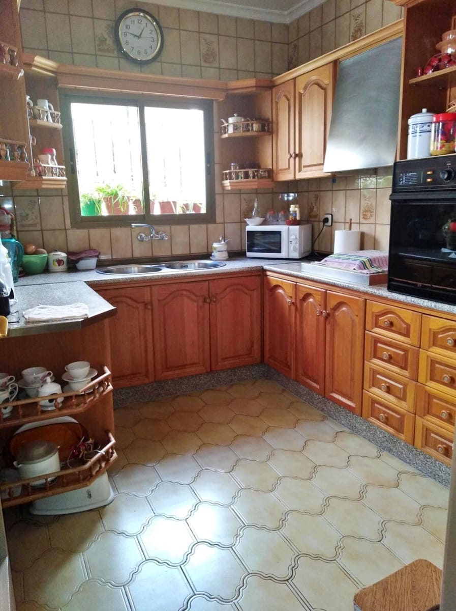 3 makuuhuone Rivitalo myytävänä paikassa Malaga kaupunki - 375 000 € (Ref: 9382720)